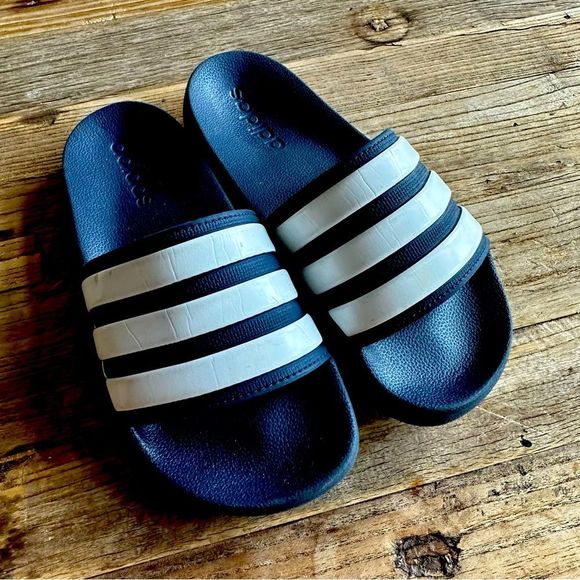 Adidas slides - Picture 1 of 3